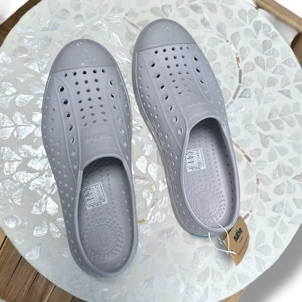 Native Jefferson Shell Speckles EVA Slip On Water Shoes Sneaker Women / Youth 4